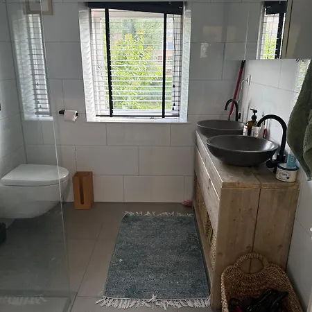 בית נופש Near Centre & North Holland Beaches אלקמאר